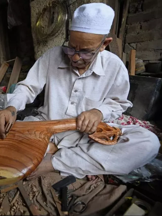 Strings of Silence: Kashmir’s Dying Musical Craft